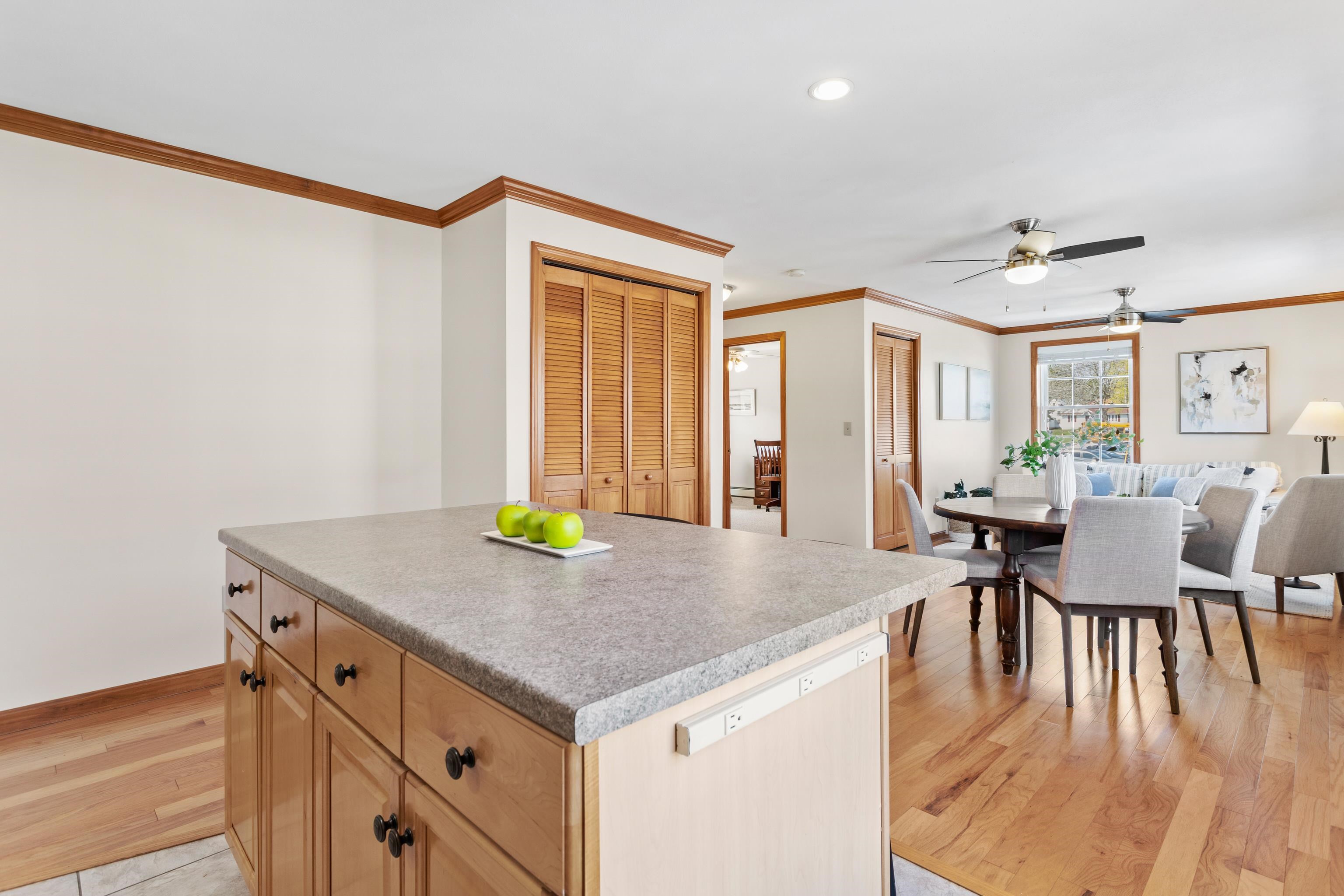 85 Winnacunnet Road, Unit 2 Hampton, NH 03842 - Photo 10 of 33
