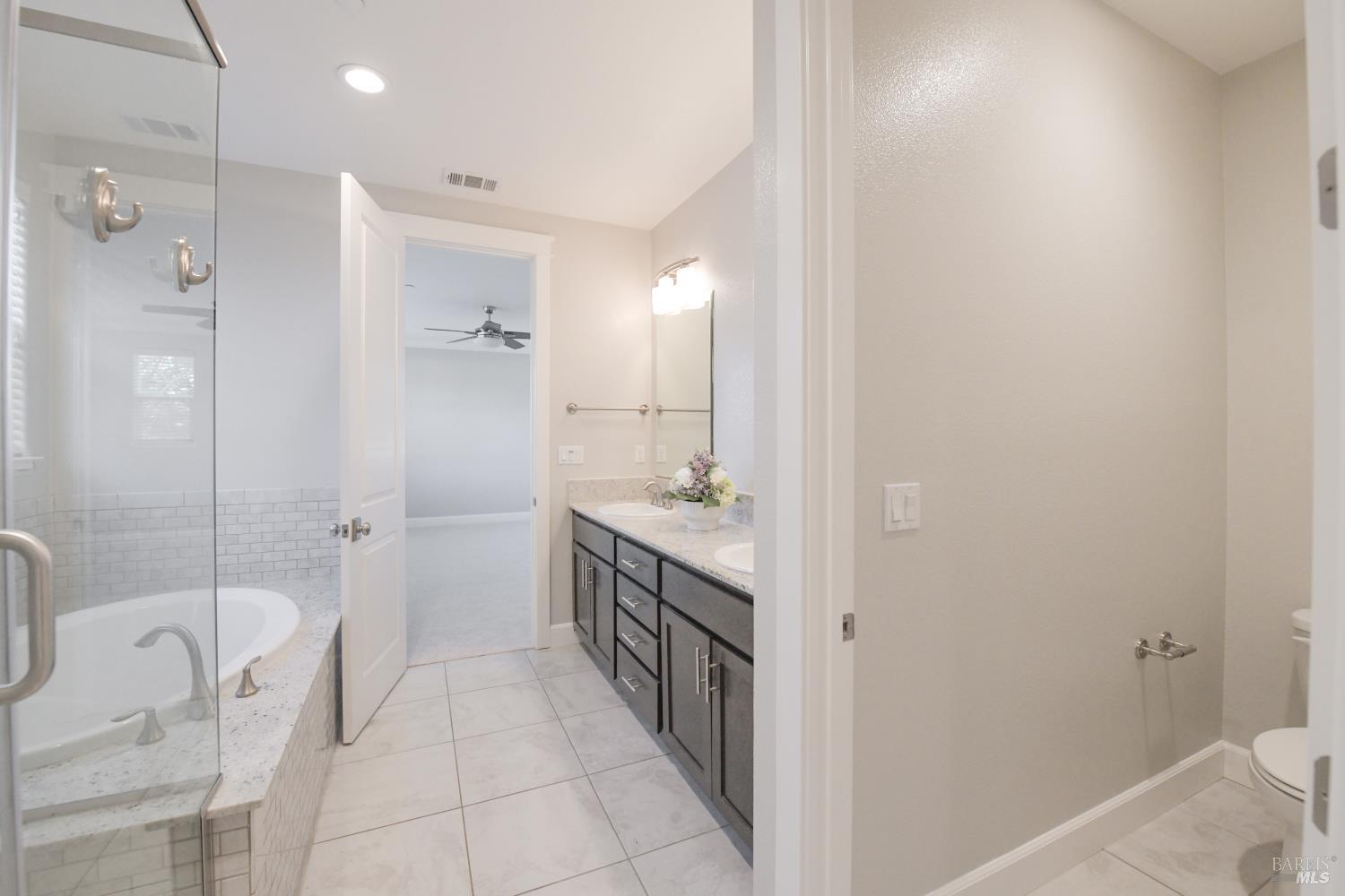 4048 Browns Valley Road Napa, CA 94558 - Photo 21 of 33 Primary Bathroom