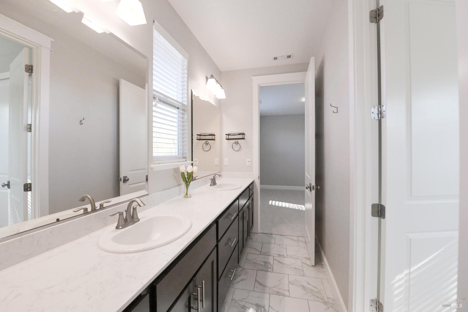 4048 Browns Valley Road Napa, CA 94558 - Photo 25 of 33 Upstairs Jack & Jill