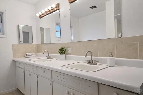 $115,000 | Undisclosed Address, Las Animas, CO 81054