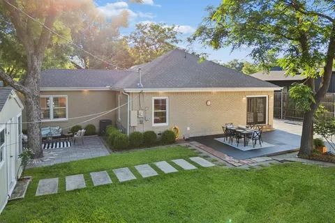 $869,000 | 9966 Coppedge Lane, Dallas, TX 75220