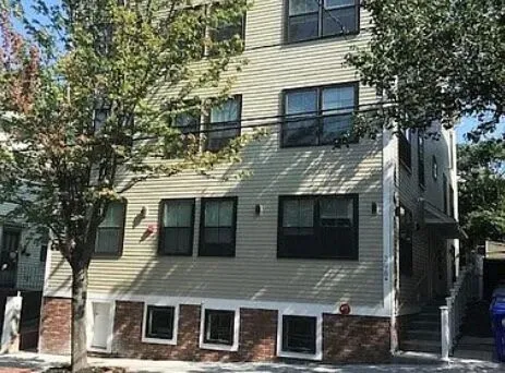 $2,300 | 298 Wickenden Street, Unit 4, Providence, RI 02903