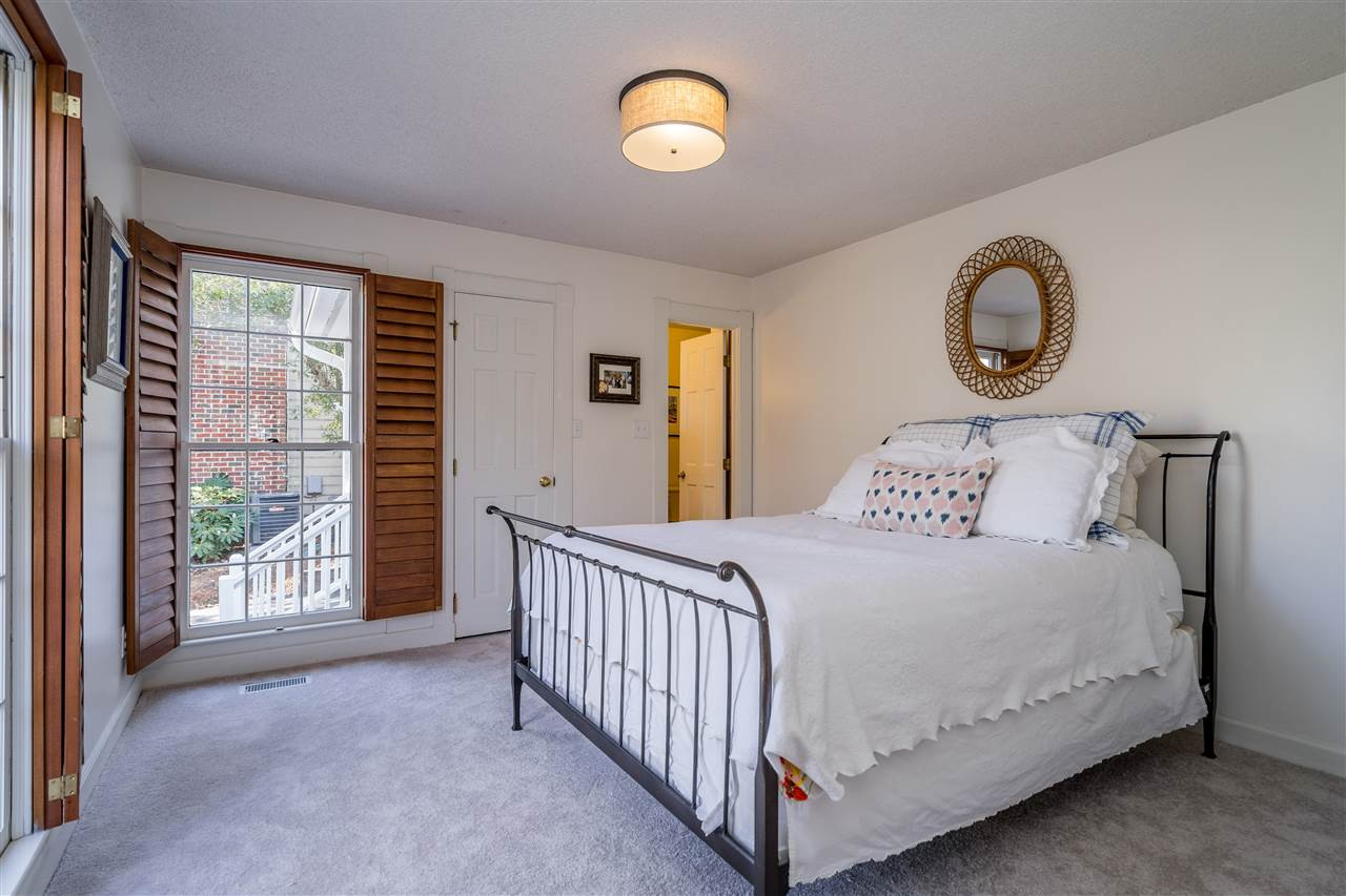 2220 Oxford Road Raleigh, NC 27608 - Photo 16 of 29 Photo 16