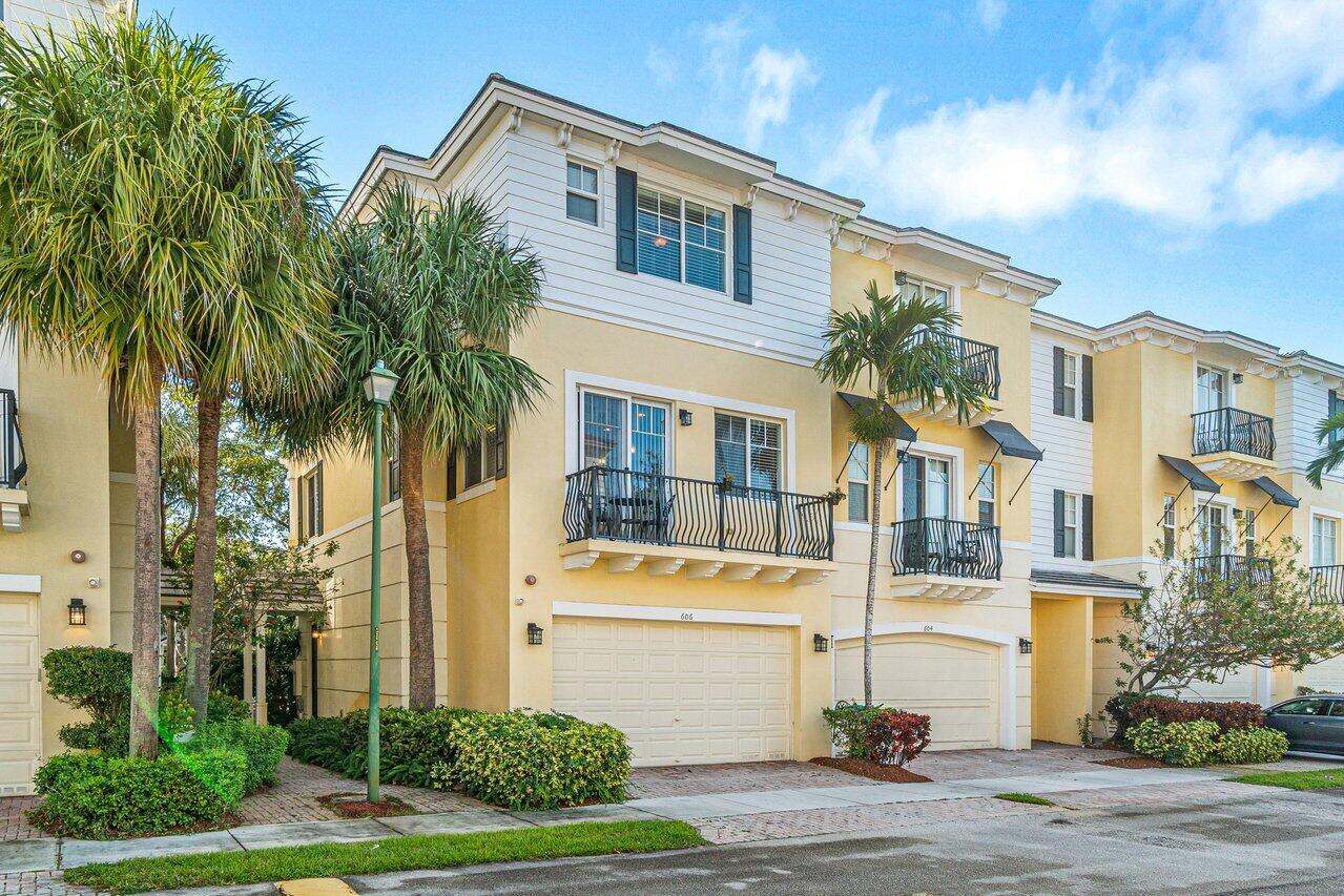 606 Northwest 38th Circle Boca Raton, FL 33431 - Photo 3 of 24 003-606Northwest38thCircle-BocaRaton-FL-