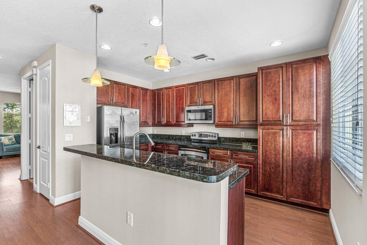 606 Northwest 38th Circle Boca Raton, FL 33431 - Photo 6 of 24 007-606Northwest38thCircle-BocaRaton-FL-