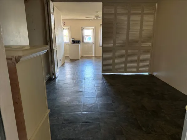 $1,350 | 2115 Northeast 42nd Court, Unit 105N, Lighthouse Point, FL 33064