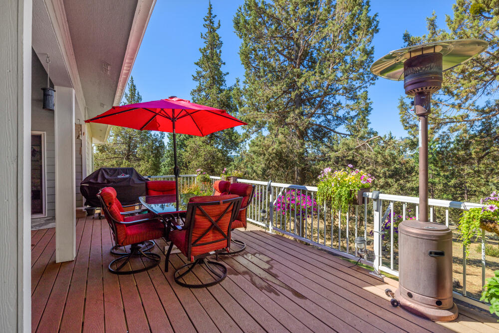 10046 Dowitcher Road Klamath Falls, OR 97601 - Photo 35 of 73 10046DowitcherRd-30
