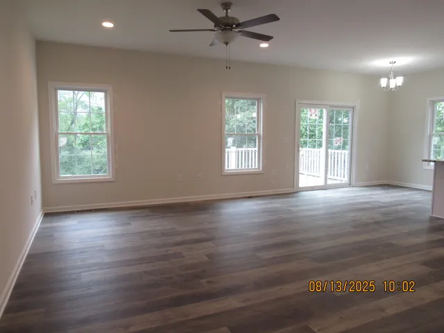 $407,500 | 5594 Old Grv Lane, Salem, VA 24153