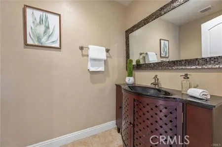 $7,900 | 5869 Eilat Place, Woodland Hills, CA 91367