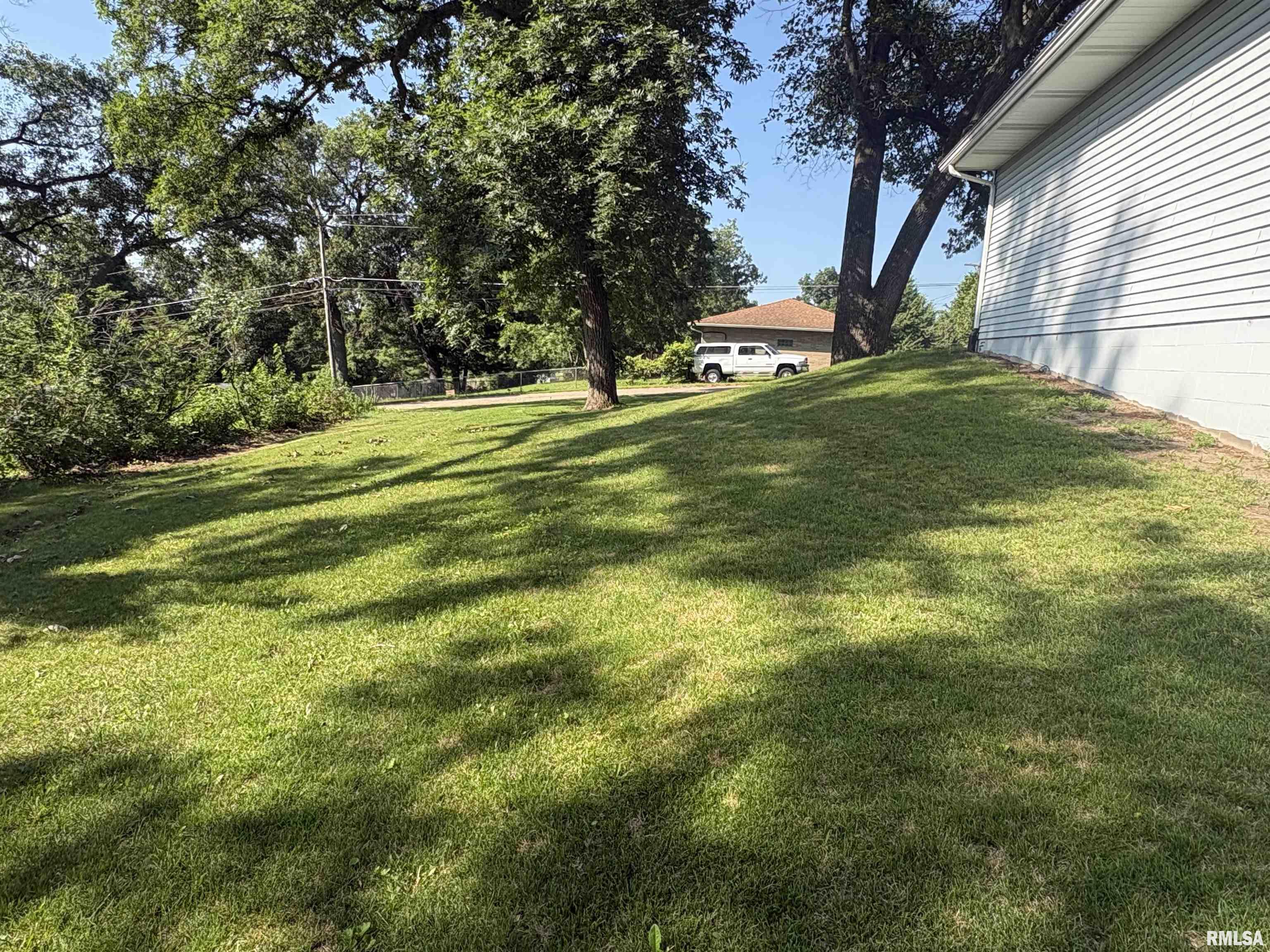 300 North Sunset Drive Manito, IL 61546 - Photo 16 of 72