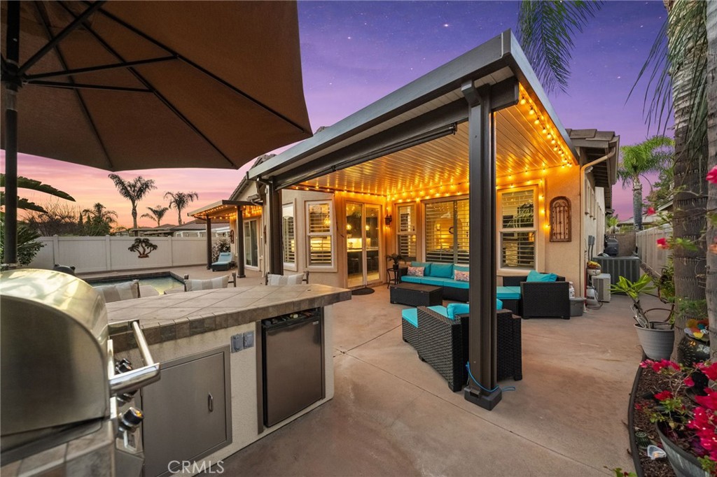 33699 Spring Brook Circle Temecula, CA 92592 - Photo 10 of 71