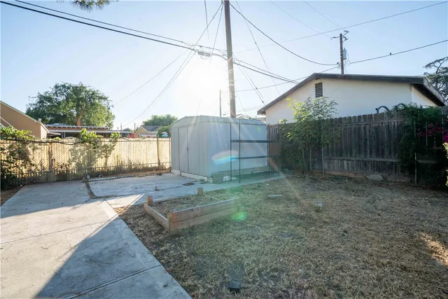 a view of a small yard