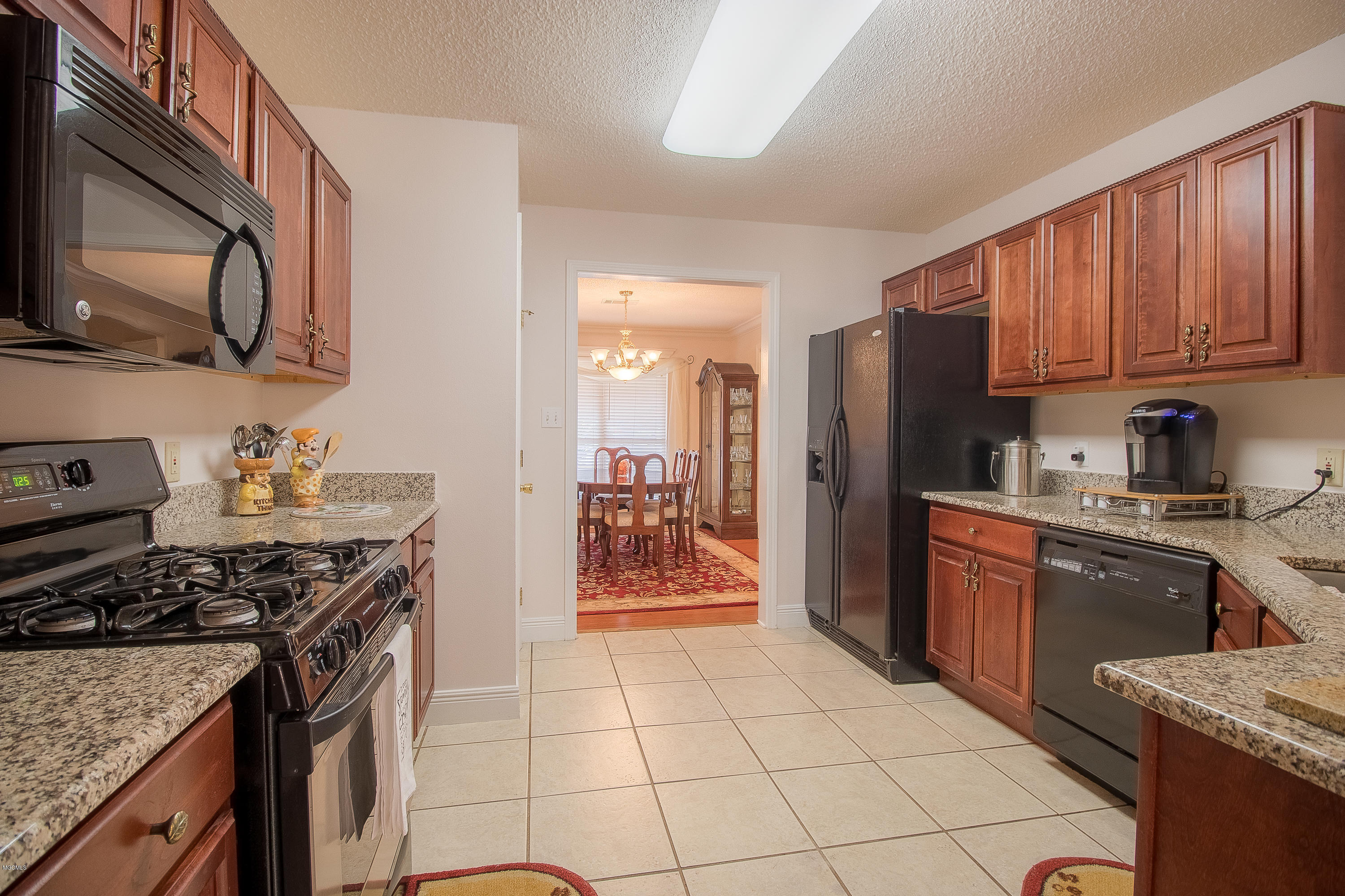 12418 Raintree Place Biloxi, MS 39532 - Photo 9 of 22 Raintree Place-104