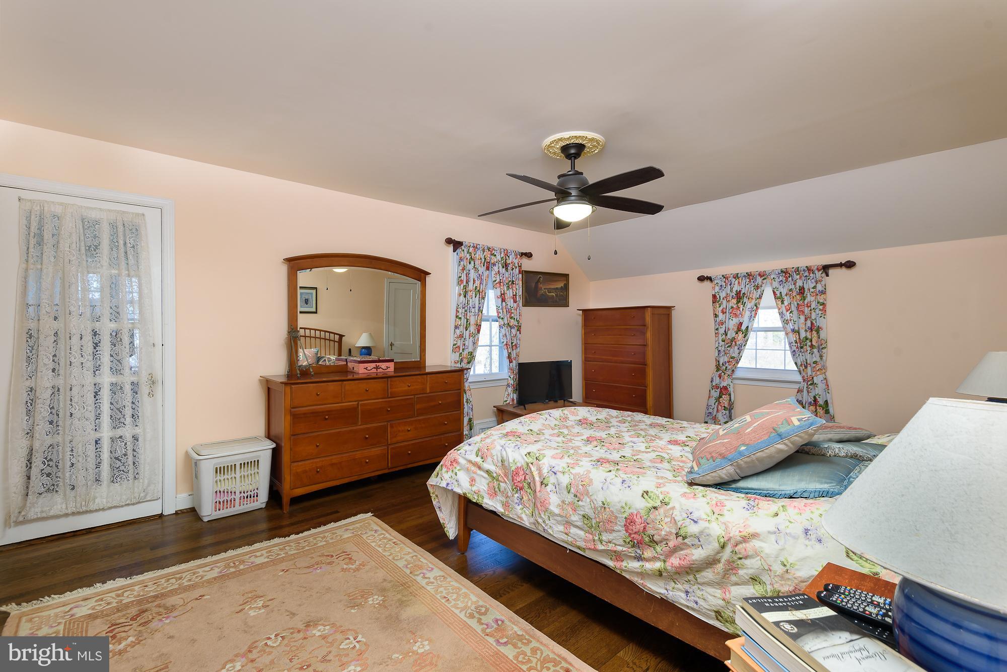 6318 Alcott Road Bethesda, MD 20817 - Photo 15 of 33