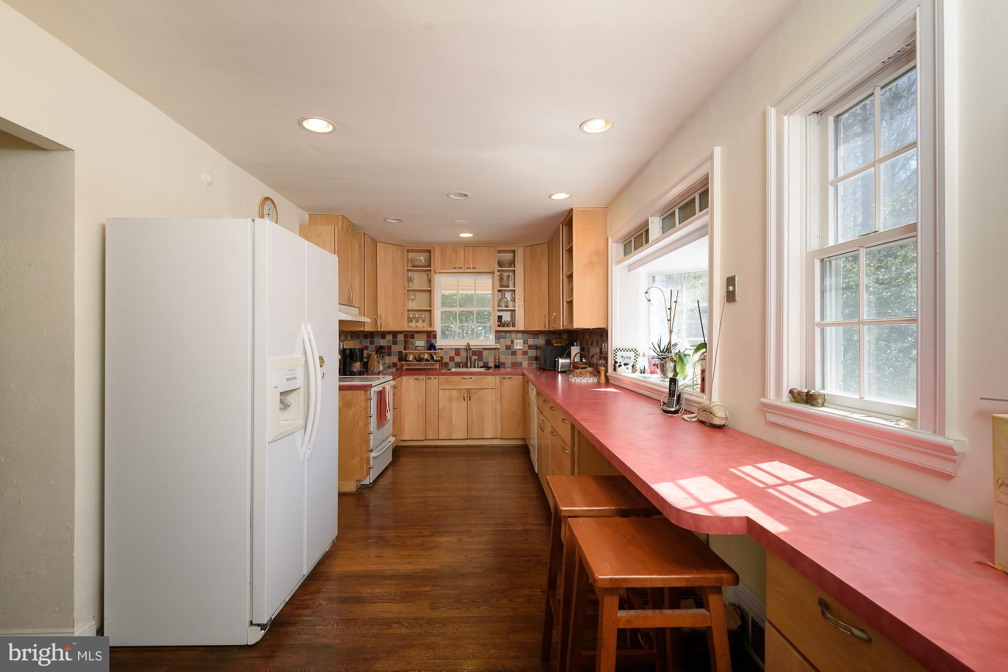 6318 Alcott Road Bethesda, MD 20817 - Photo 6 of 33