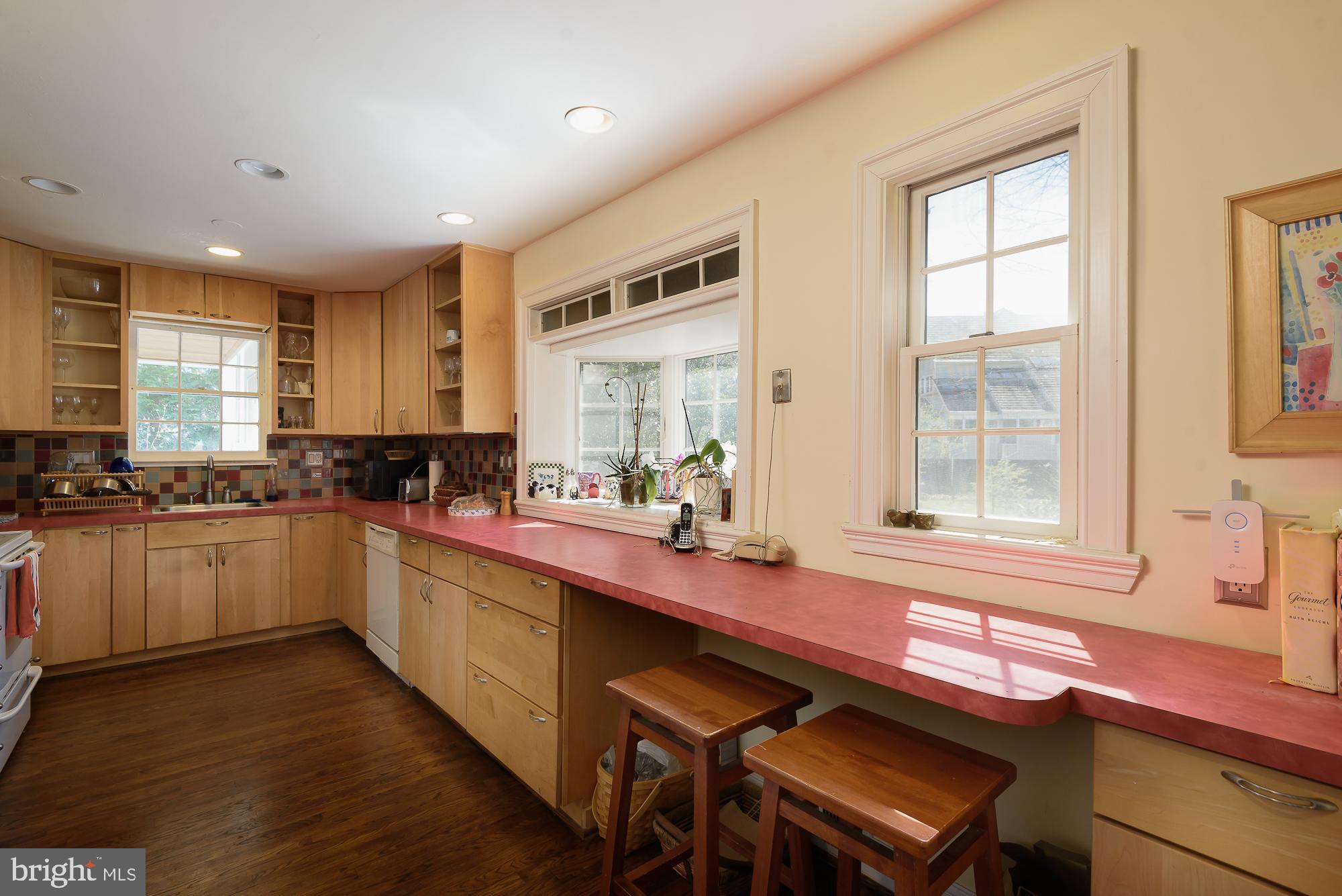 6318 Alcott Road Bethesda, MD 20817 - Photo 7 of 33