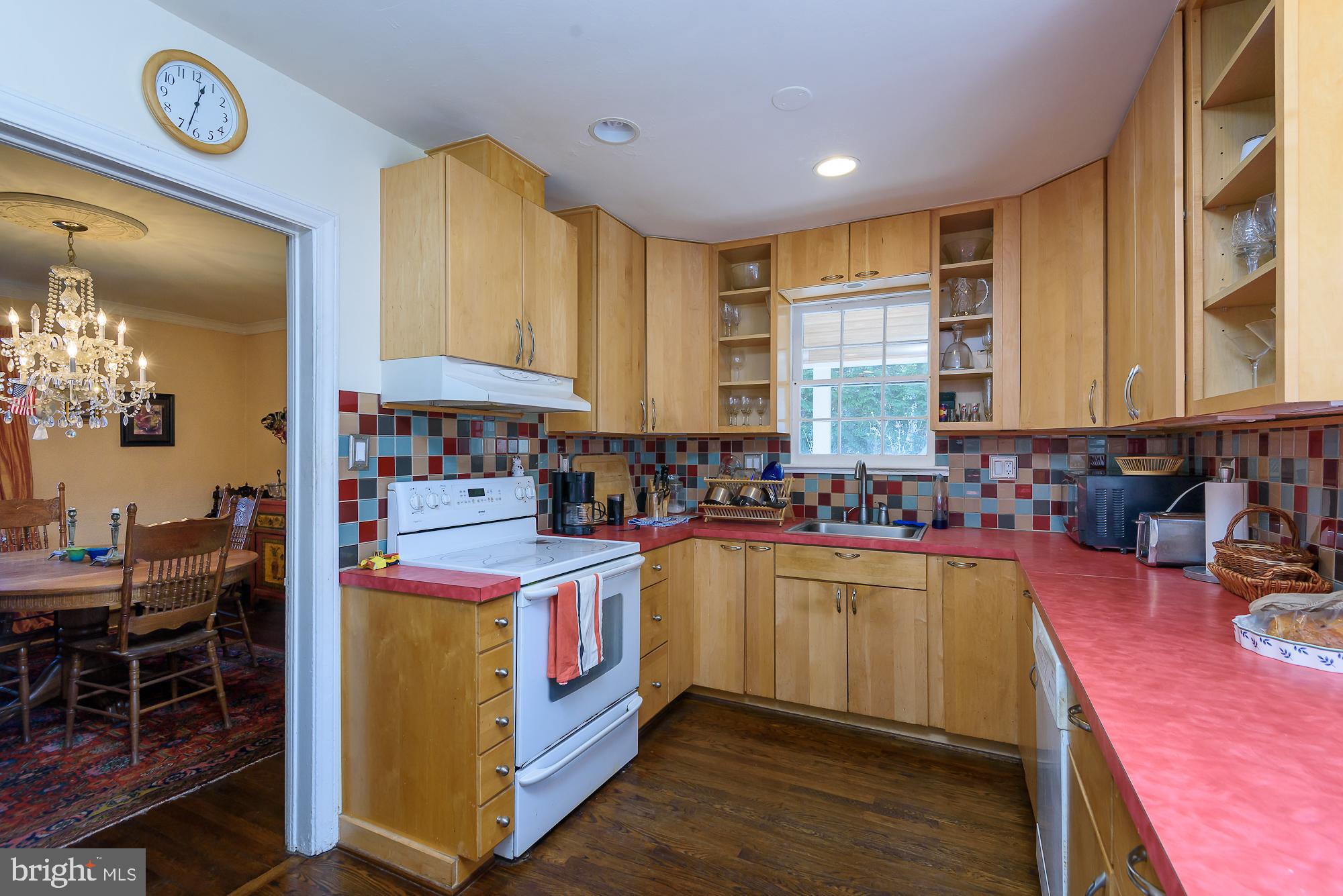 6318 Alcott Road Bethesda, MD 20817 - Photo 8 of 33