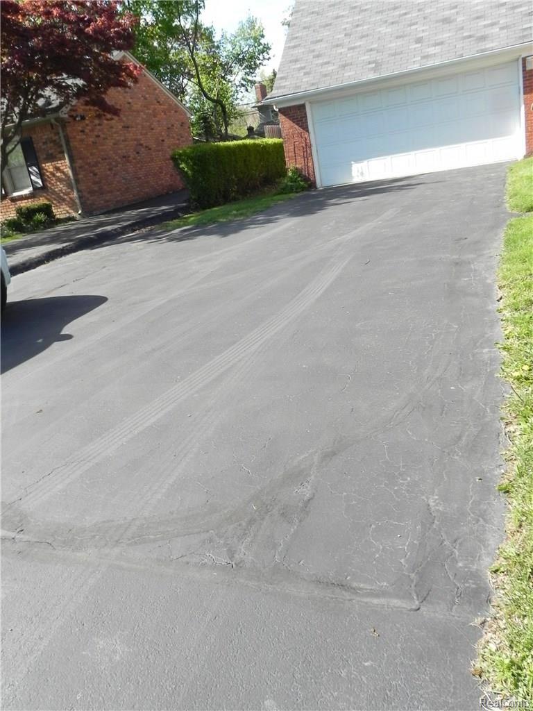 1297 East Maple Road Birmingham, MI 48009 - Photo 29 of 32 RECENTLY SEALED DRIVEWAY