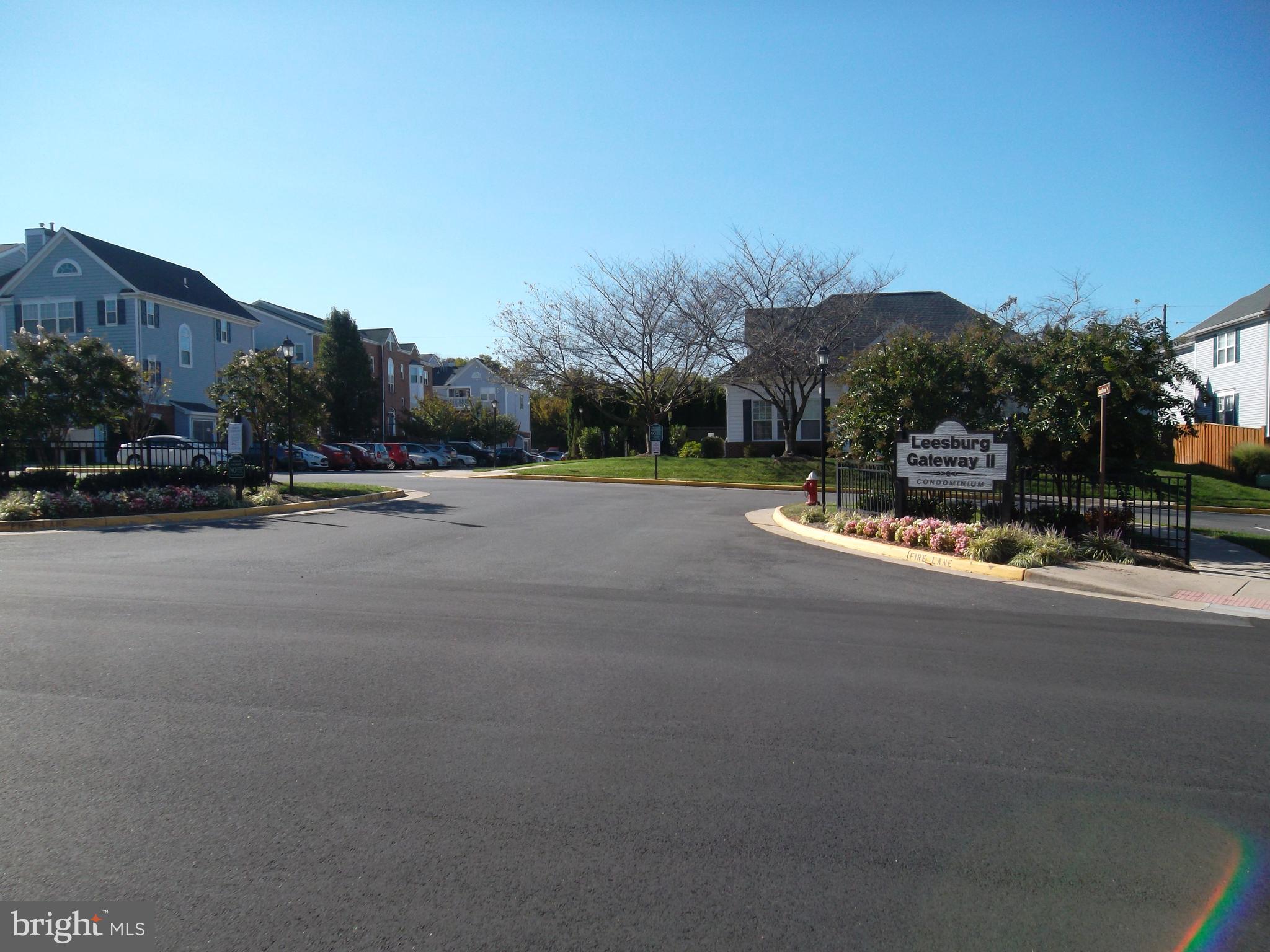 623 Constellation Square Southeast, Unit H Leesburg, VA 20175 - Photo 2 of 20