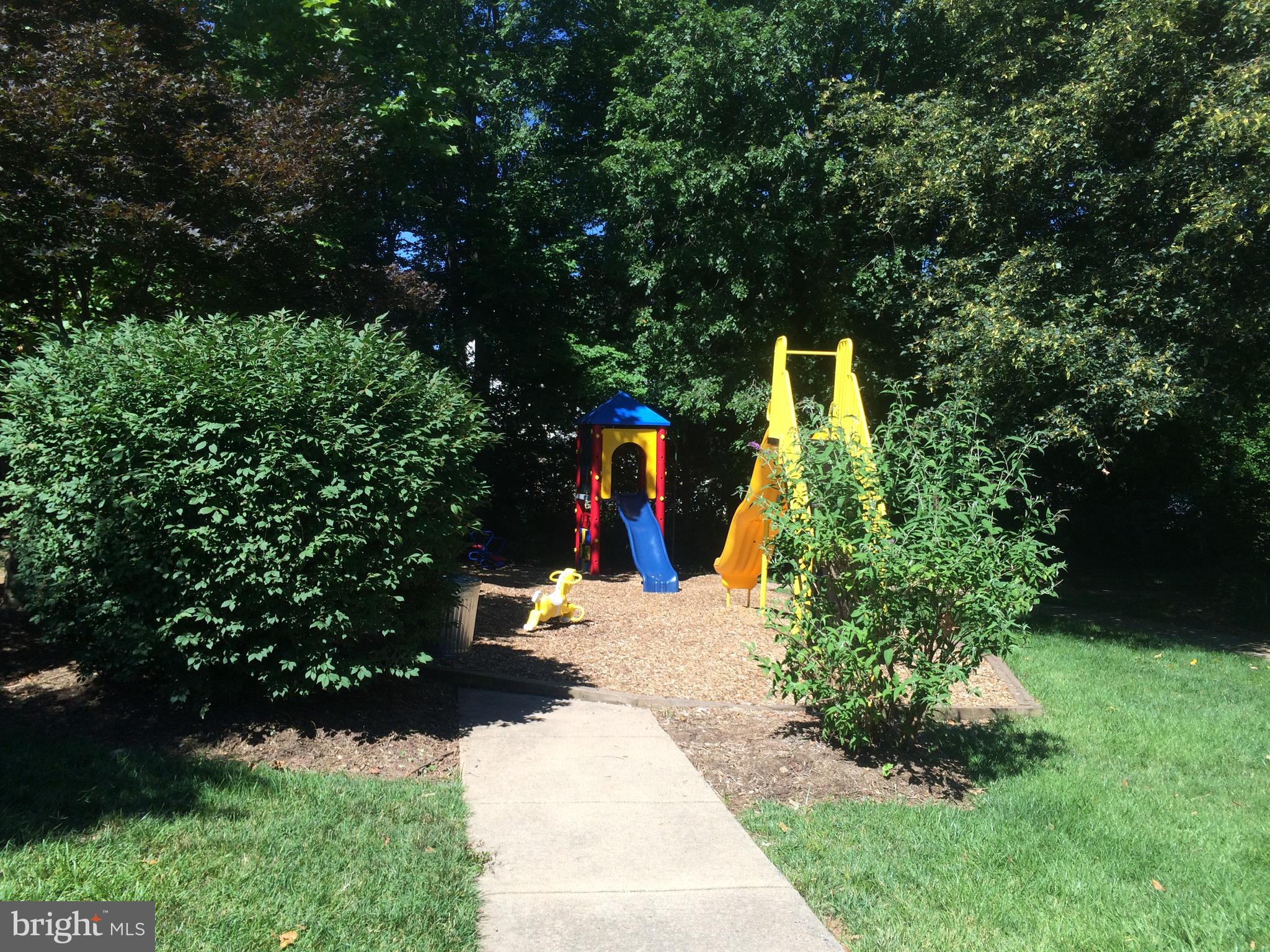 623 Constellation Square Southeast, Unit H Leesburg, VA 20175 - Photo 12 of 20 Children's Play ground