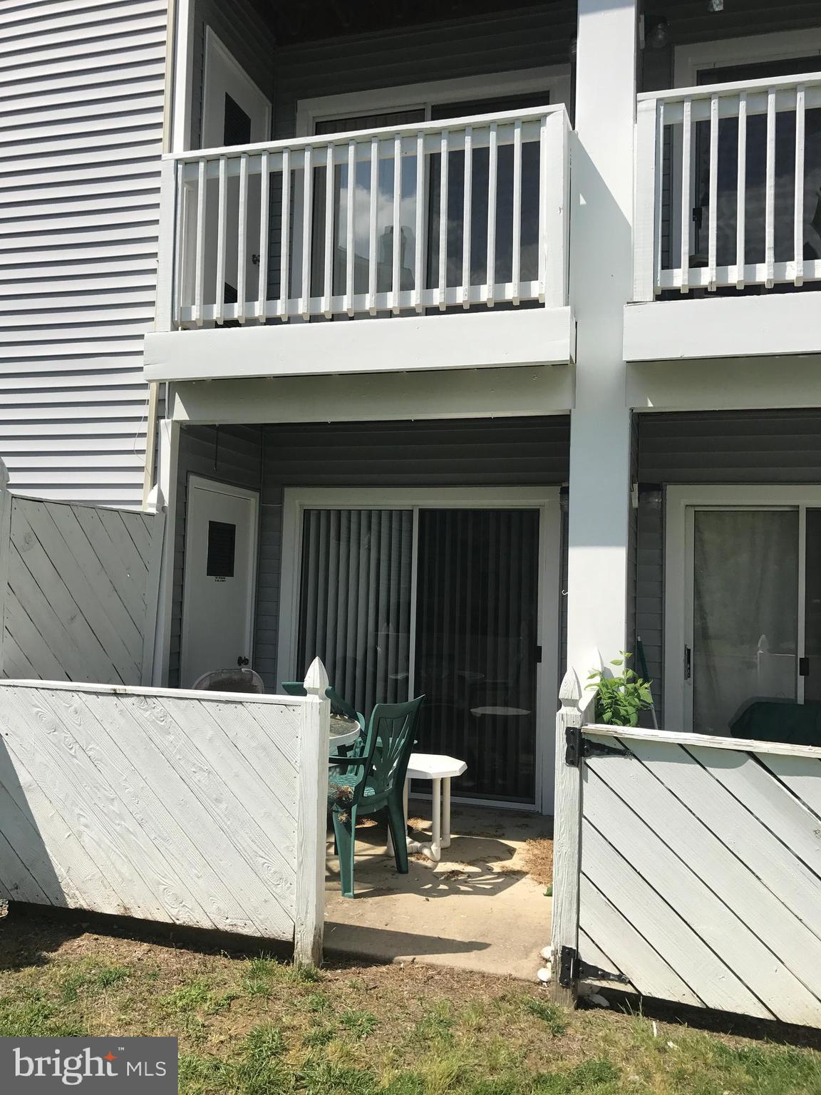 623 Constellation Square Southeast, Unit H Leesburg, VA 20175 - Photo 14 of 20 2nd Story Terrace