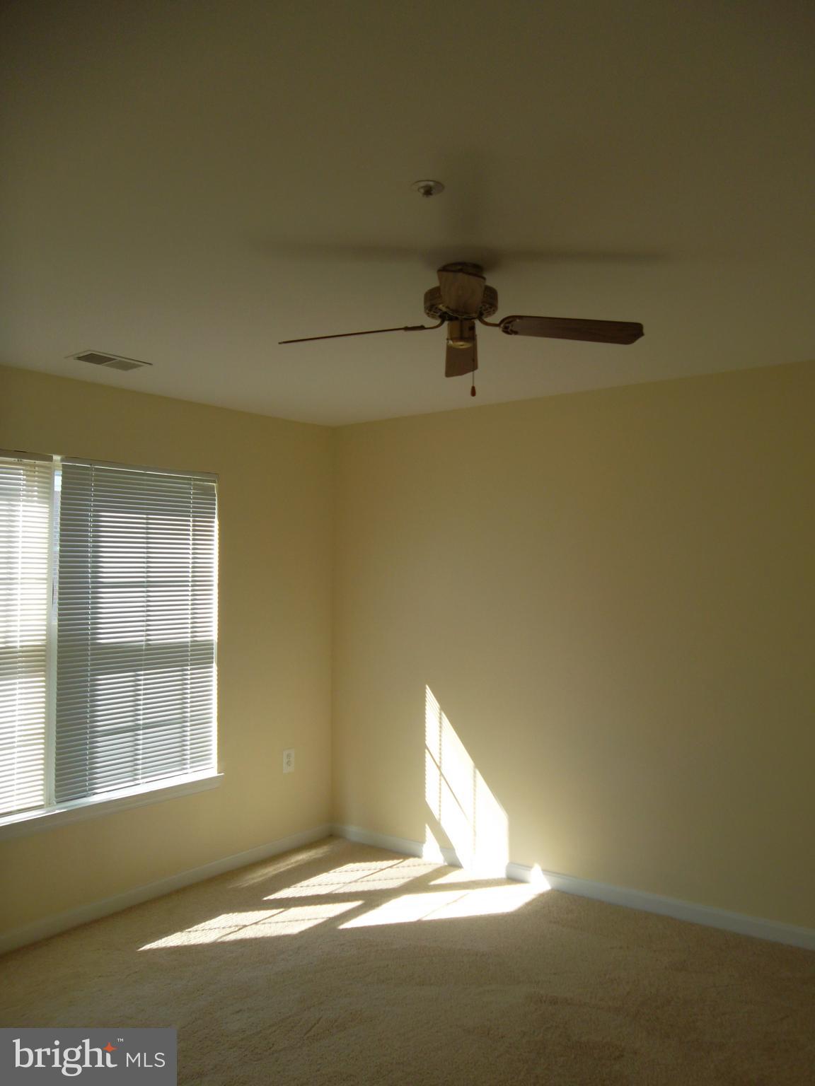 623 Constellation Square Southeast, Unit H Leesburg, VA 20175 - Photo 7 of 20 Master Bedroom