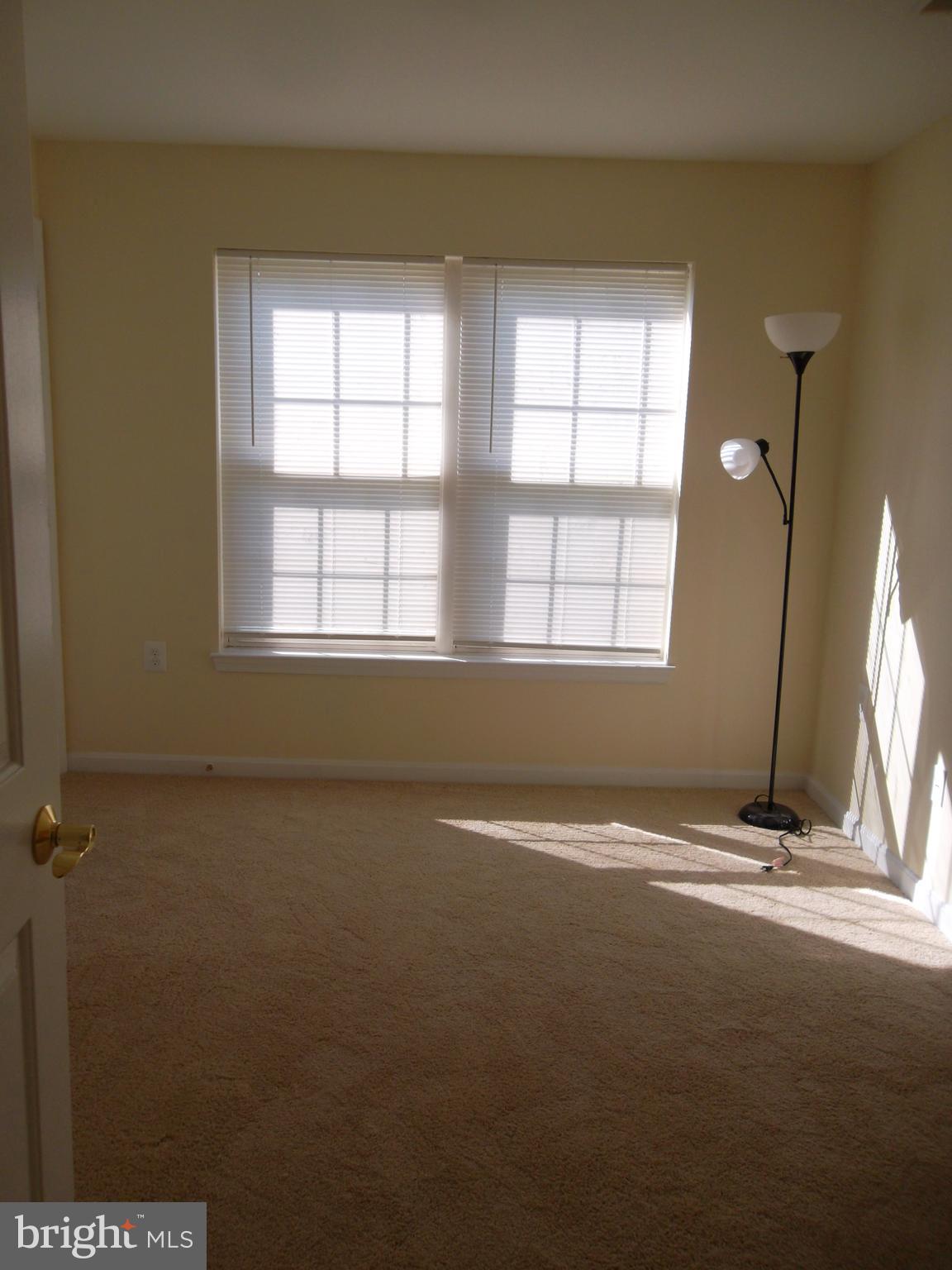 623 Constellation Square Southeast, Unit H Leesburg, VA 20175 - Photo 9 of 20 Second Bedroom
