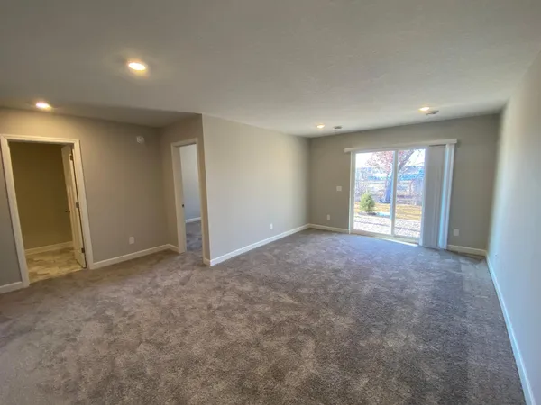 $3,470 | 190 Jean Ave Lake North, Lake Elmo, MN 55042