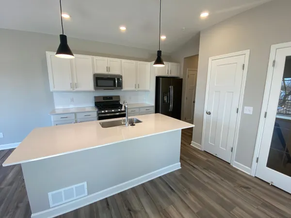 $3,470 | 190 Jean Ave Lake North, Lake Elmo, MN 55042