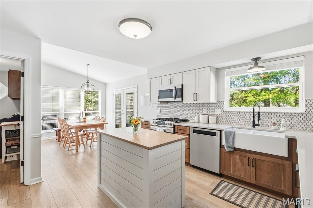 1773 Walters Way St. Charles, MO 63303 - Photo 12 of 93