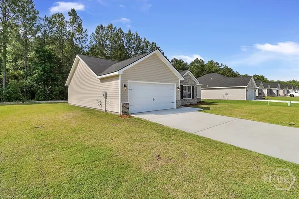 $1,900 | 241 Willis Way, Statesboro, GA 30458