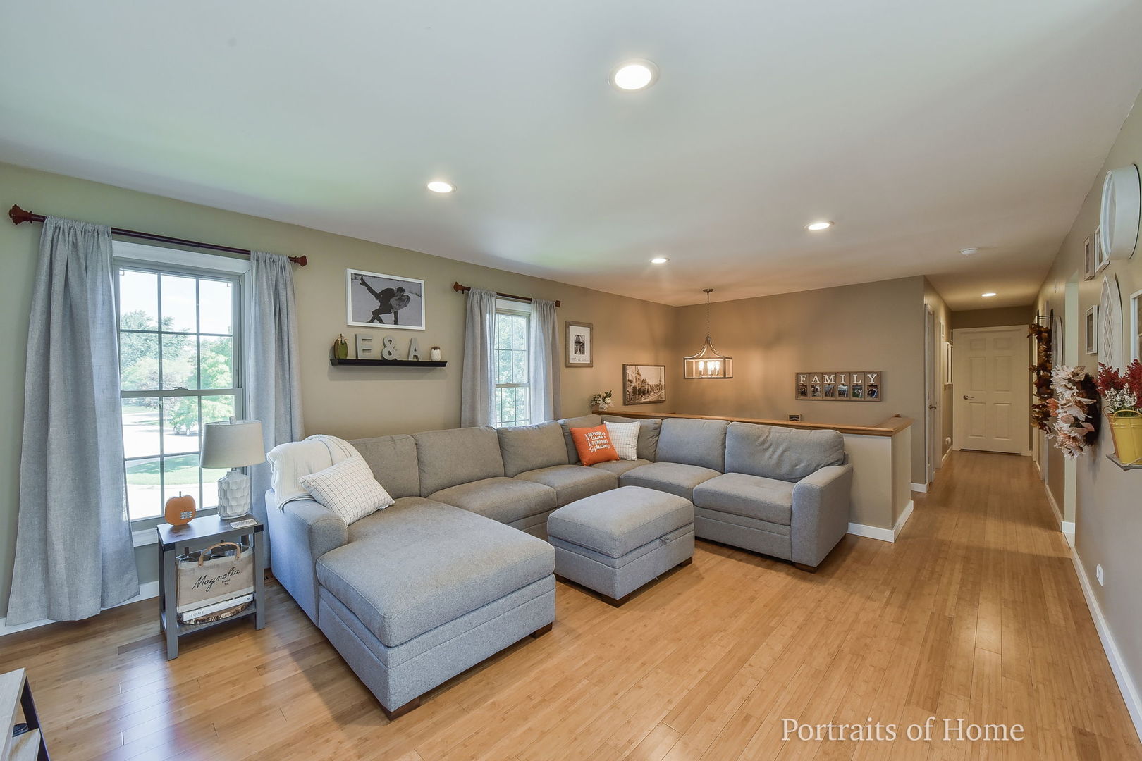 119 Reston Court Roselle, IL 60172 - Photo 3 of 25 a living room with furniture and a wooden floor