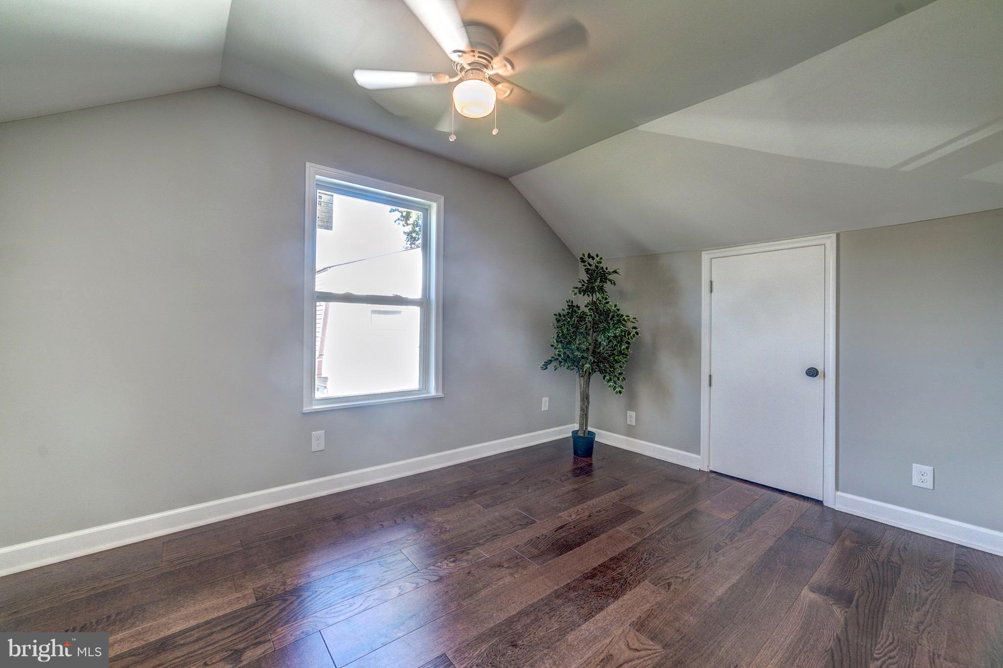 1413 Kent Road Baltimore, MD 21221 - Photo 13 of 19 Spacious Room Waiting for Your Personal Touch