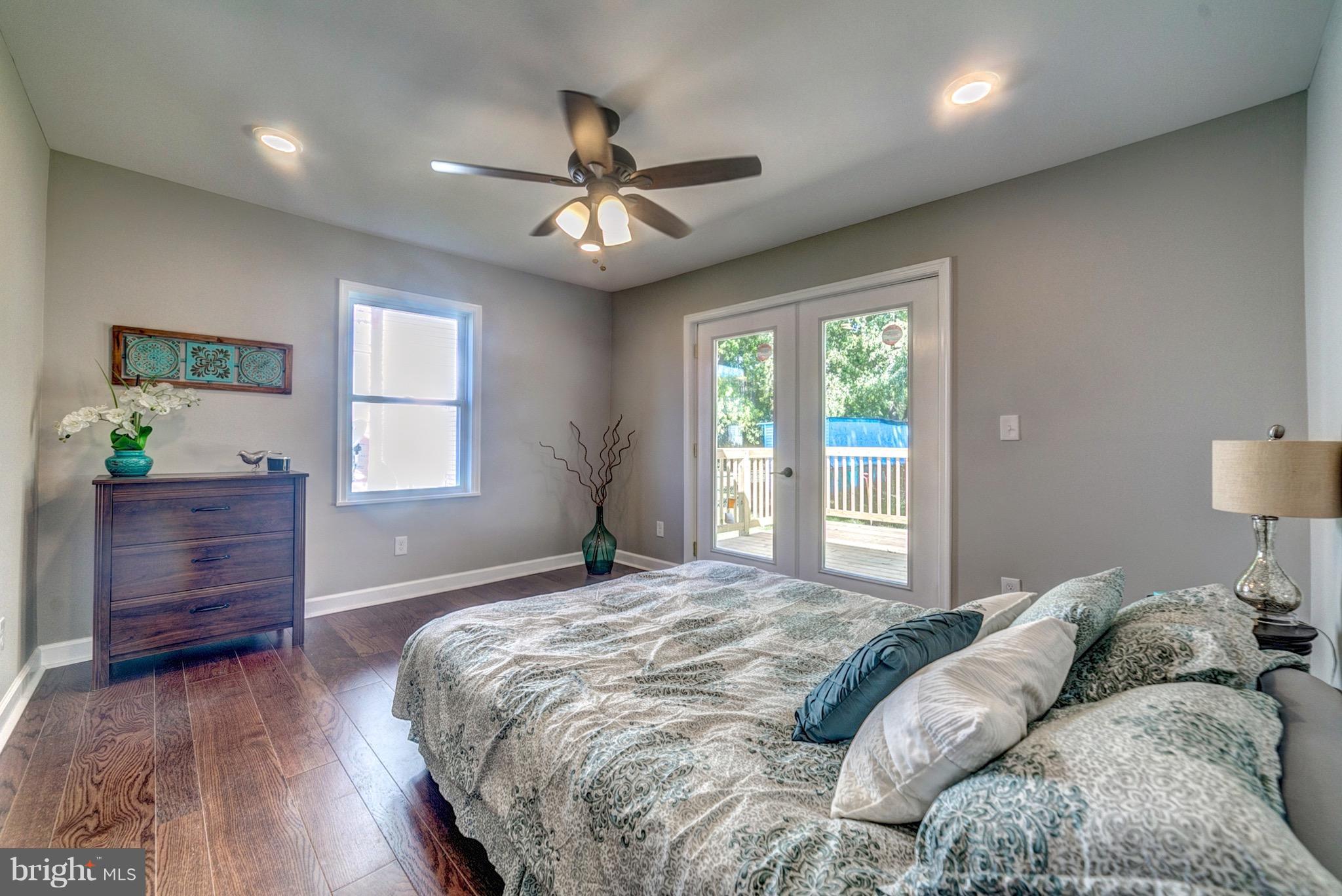 1413 Kent Road Baltimore, MD 21221 - Photo 7 of 19 Main Level Master Suite