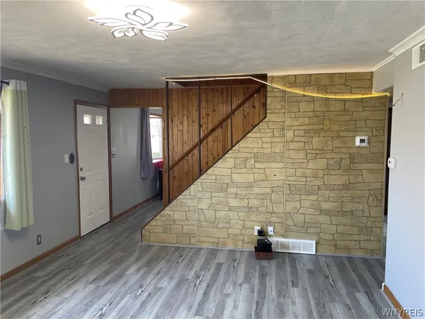 $289,900 | 121 East Somerset Avenue, Tonawanda, NY 14150