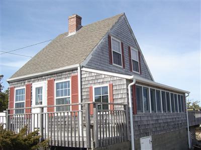 284 Ocean View Drive Wellfleet, MA 02667 - Photo 28 of 34 a front view of a house