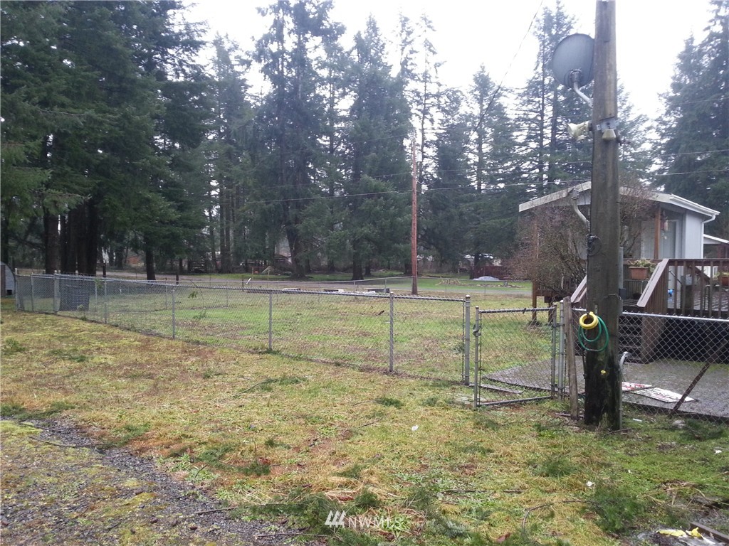 17316 Jordan Street Southwest Rochester, WA 98579 - Photo 3 of 23