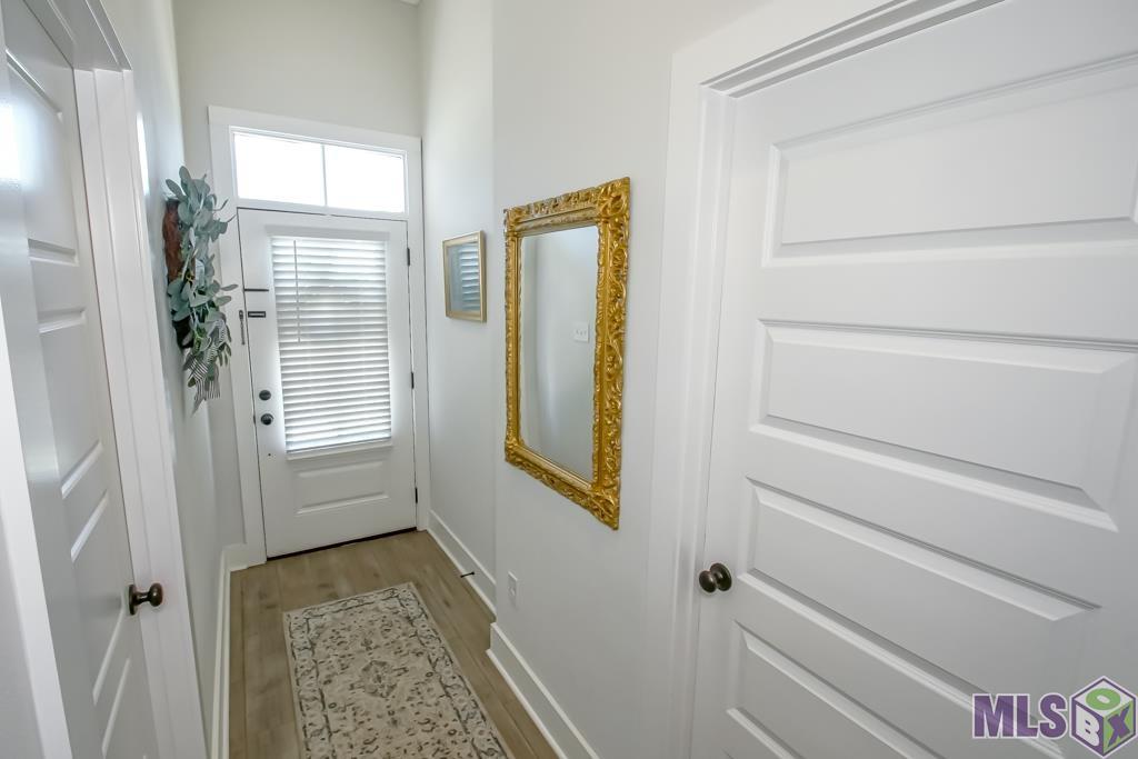 10106 Grayton Drive Baton Rouge, LA 70818 - Photo 5 of 39