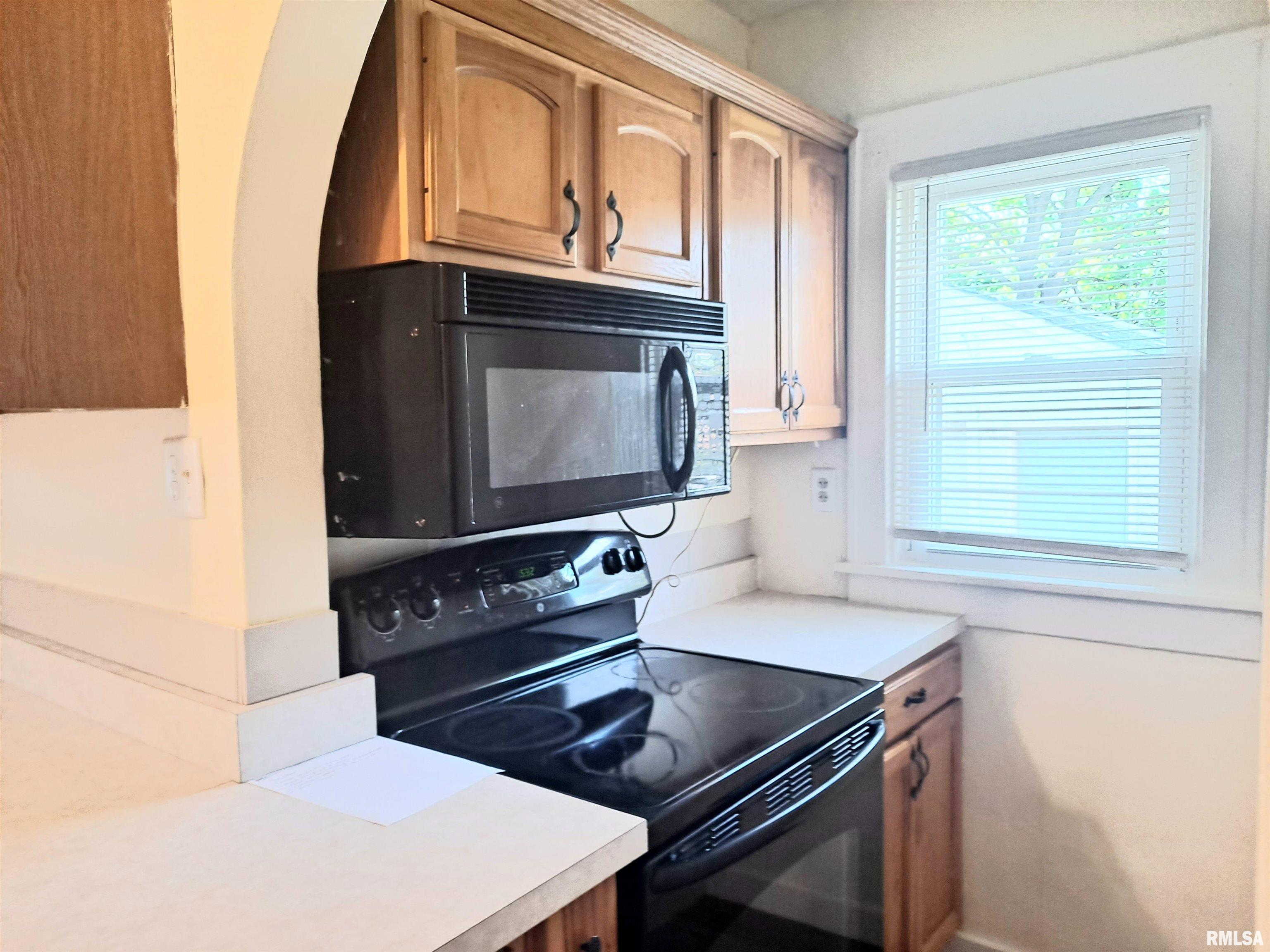 2221 South 6th Street Springfield, IL 62703 - Photo 11 of 18