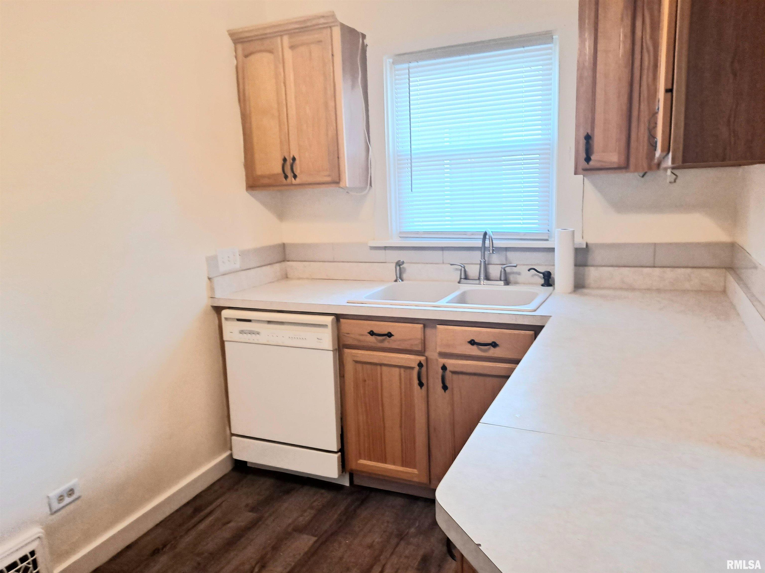 2221 South 6th Street Springfield, IL 62703 - Photo 10 of 18