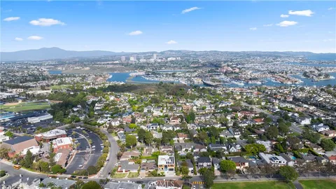 $10,800,000 | 412 St Andrews Road, Newport Beach, CA 92663