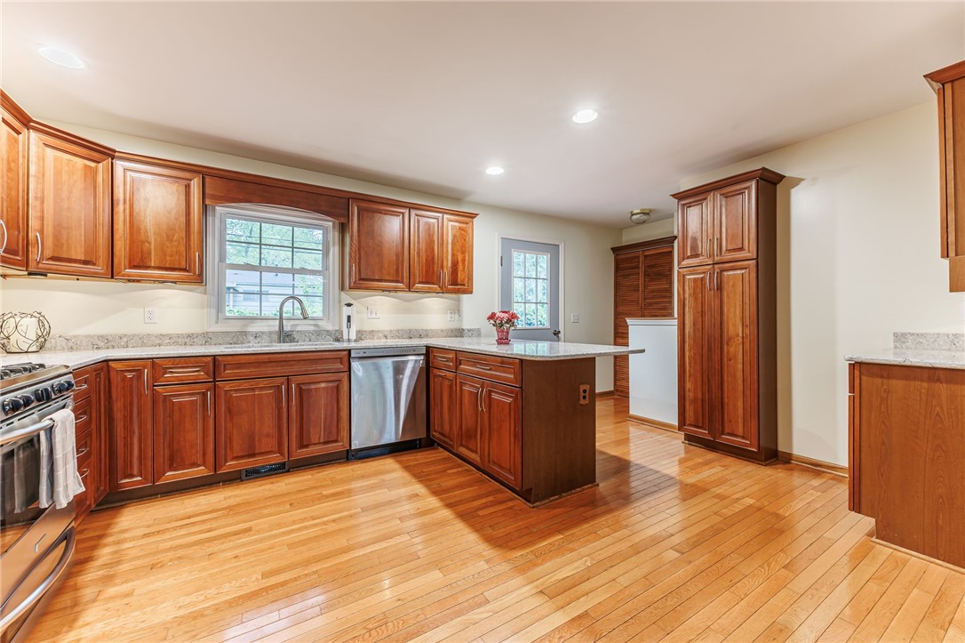 53 Guildhall Road Rochester, NY 14623 - Photo 9 of 35