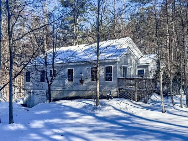 $425,000 | 358 Birch Grove, Arlington, VT 05250