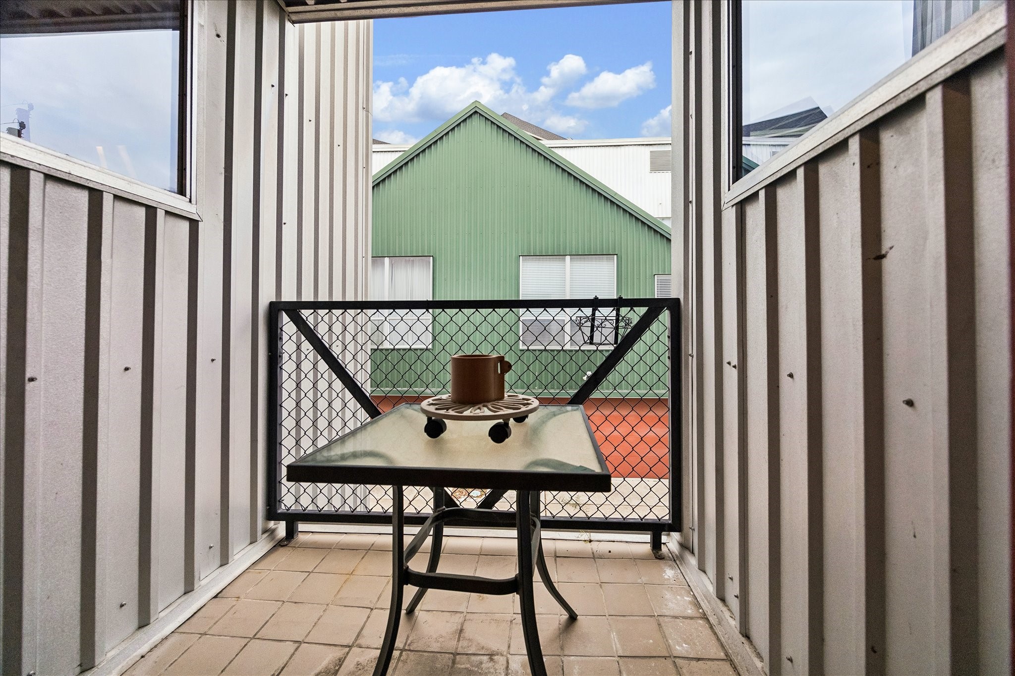 6130 Grand Boulevard Houston, TX 77021 - Photo 38 of 42 Upper Patio
