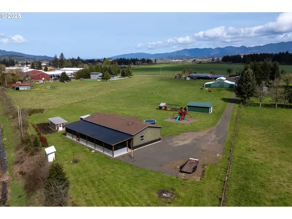 $1,300,000 | 7400 South Prairie Road, Tillamook, OR 97141