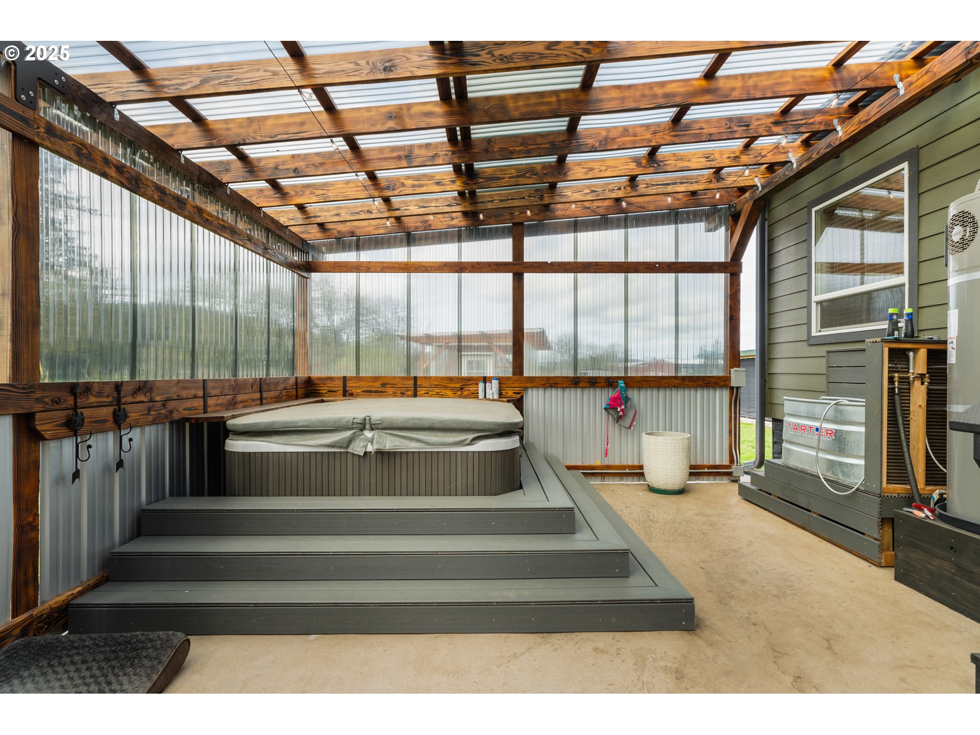 7400 South Prairie Road Tillamook, OR 97141 - Photo 44 of 47 Hot Tub