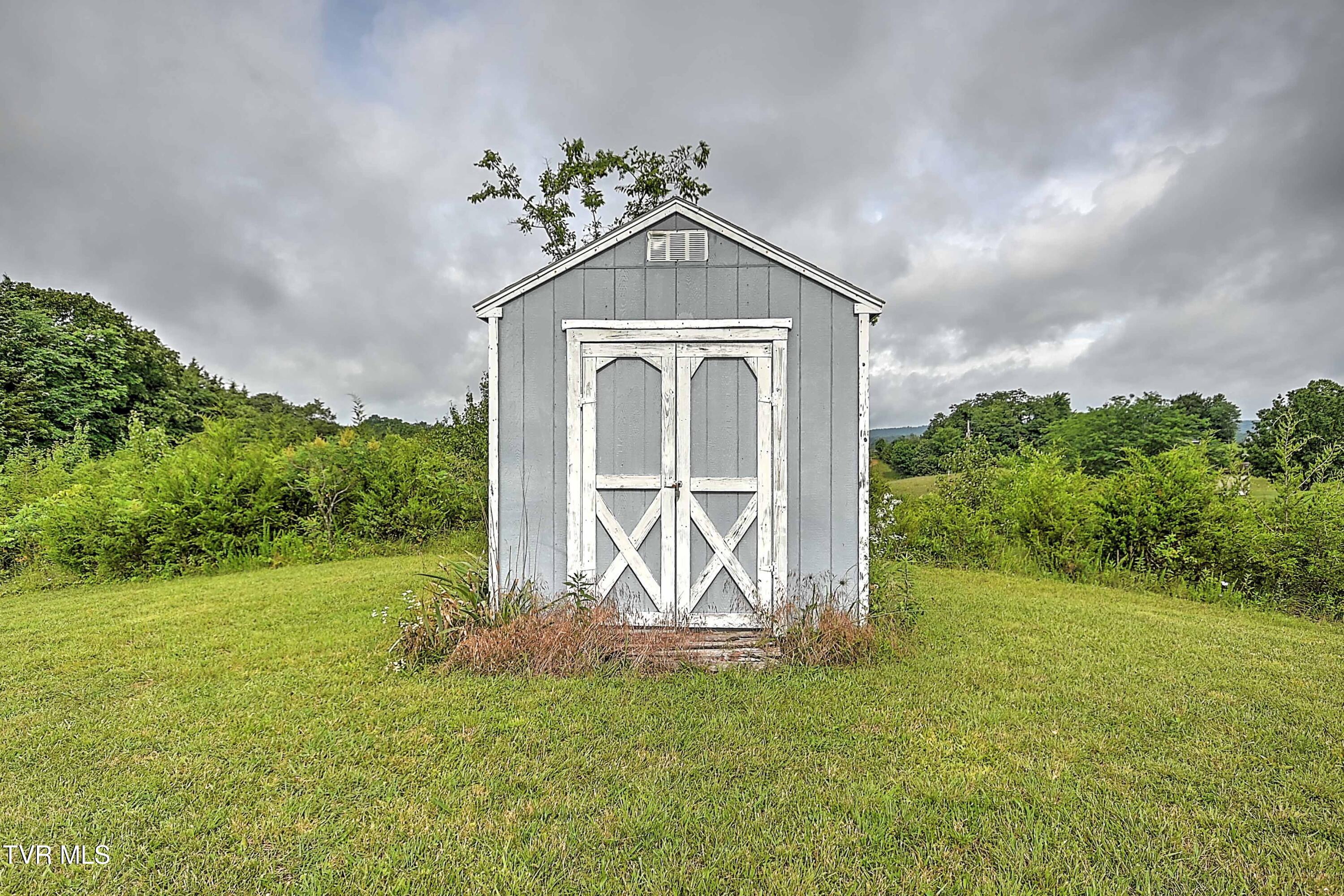 704 Weems Chapel Road Mosheim, TN 37818 - Photo 15 of 46 704 Weems Chapel Rd-4