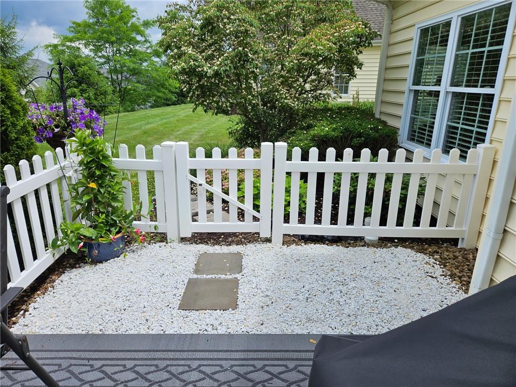 527 Pioneer Lane Freedom, PA 15042 - Photo 32 of 39 a view of a garden with flower plants