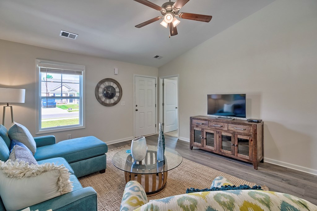 330 Conifer Street Sumter, SC 29154 - Photo 5 of 16 Gallery Image 5