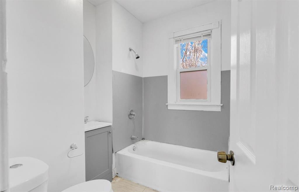 5573 Montclair Street Detroit, MI 48213 - Photo 20 of 40